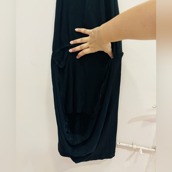 Black backless dress - Picture 2 of 4